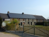 Alignement de quatre maisons, le Gacel (Saint-Péran)