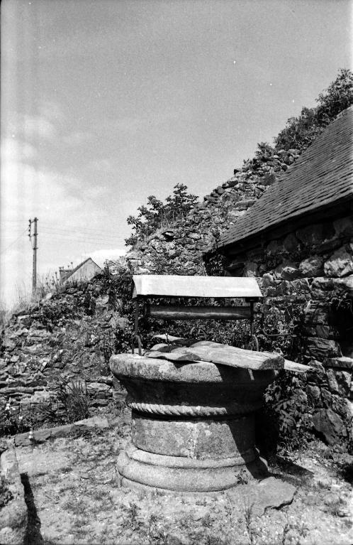 Puits, Bernal (Saint-Nic)