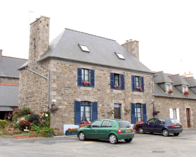 Maison, 30 rue Saint Gonéry (Plougrescant)