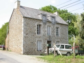Maison, près de la Cour Heuzé (Trévérien)