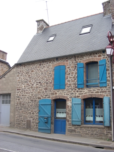 Maison, 6 rue Carrée (Châteauneuf-d'Ille-et-Vilaine)