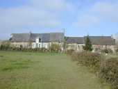 Alignement de plusieurs logis, le Sauzay (Eancé)