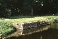Ouvrages d'art liés au transport de marchandises sur le Canal de Nantes à Brest : embarcadères et gares d'eau