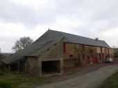 Ferme avec alignement de plusieurs logis, les Méheudais (Iffendic)
