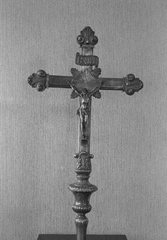 Croix de procession, église Saint-Martin (Saint-Martin-sur-Oust)