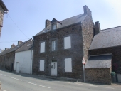 Maison, 2 rue du Calvaire (La Ville-ès-Nonais)