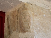 Ensemble de 2 bas-reliefs : Visages (Saint-Aubin-du-Pavail fusionnée en Châteaugiron en 2017)