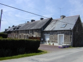 Alignement de quatre maisons, Couédouan (Plélan-le-Grand)