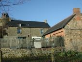 Maison, 2 place du Champ de Derrière (Combourg)