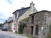 Alignement de maisons, Chemin de Malabry (Saint-Jouan-des-Guérets)