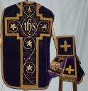 Ornement violet 2 : chasuble, bourse de corporal, étole, manipule, voile de calice