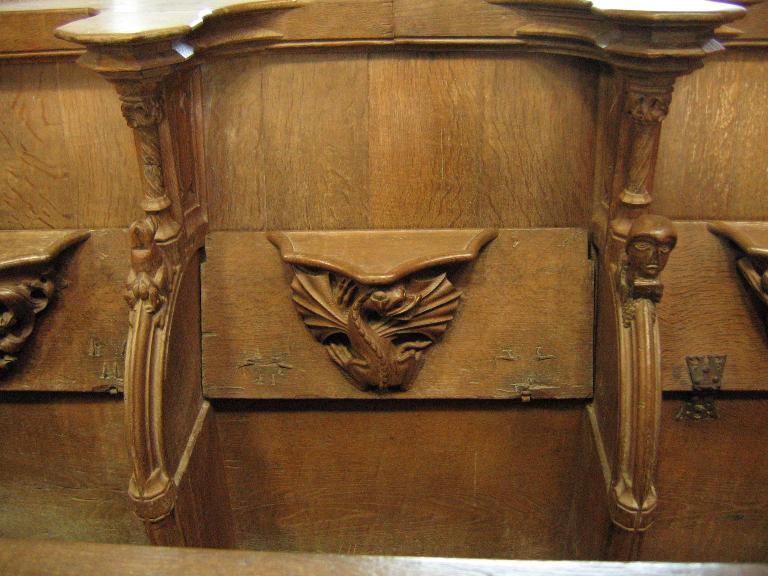 Cathédrale Saint-Tugdual : stalle 33