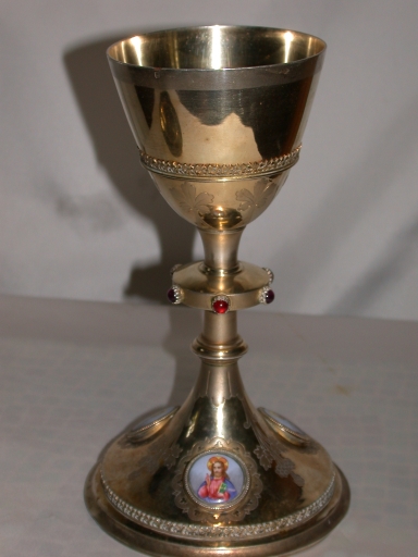 Calice et patène avec leur boîte 2