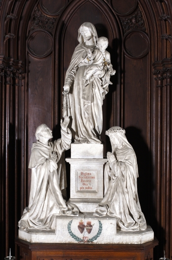 Groupe sculpté : Donation du Rosaire