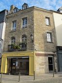 Maison, 5 place Général de Gaulle ; 1 rue du Four (Vannes)
