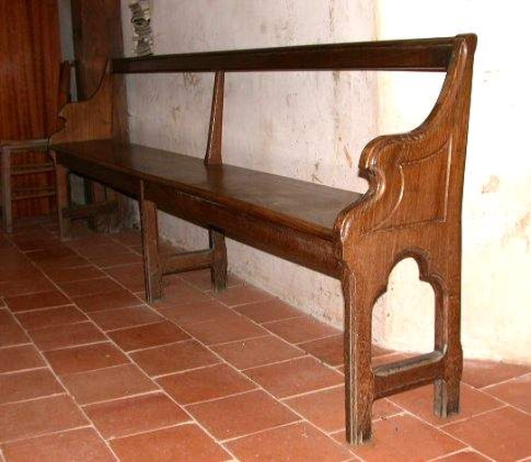 Ensemble de 2 bancs de fidèles (Saint-Aubin-du-Pavail fusionnée en Châteaugiron en 2017)