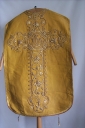 Ornement doré 2 : chasuble