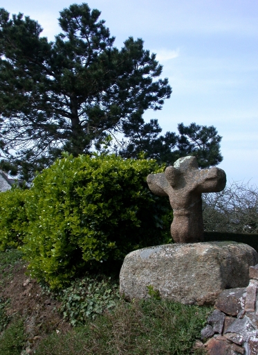Croix de chemin, Hent Hir, Convenant-Rorous (Trélévern)
