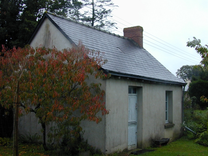 Maison, la Planche (La Selle-Guerchaise)