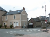 Maison, 17 place de l'Eglise ; 1 rue d'Hallouvry (Chantepie)