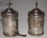 Ensemble 1 d'une ampoule aux saintes huiles et d'une ampoule à saint Chrême