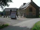 Ferme, Neuville, 7 rue de Gilbert (Andouillé-Neuville)