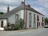 Maison à boutique, la Gare (Langon)