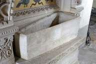 Sarcophage de saint Armel