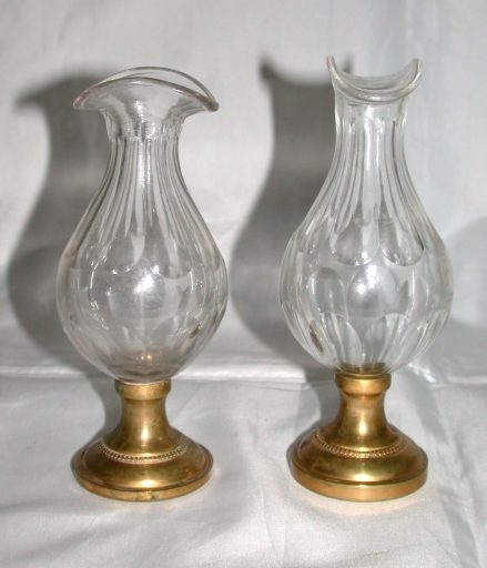 Paire 1 de burettes et leur plateau