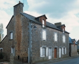 Maison, 4 rue Jean Béziel (Livré-sur-Changeon)