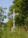 Croix de chemin, près de Binon, R.D. 873 (Bains-sur-Oust)
