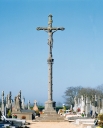 Croix de cimetière, rue de Quimperlé (Clohars-Carnoët)