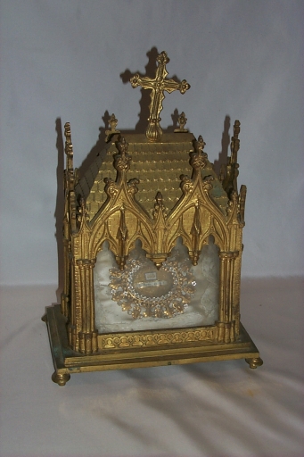 Reliquaire (châsse-reliquaire)