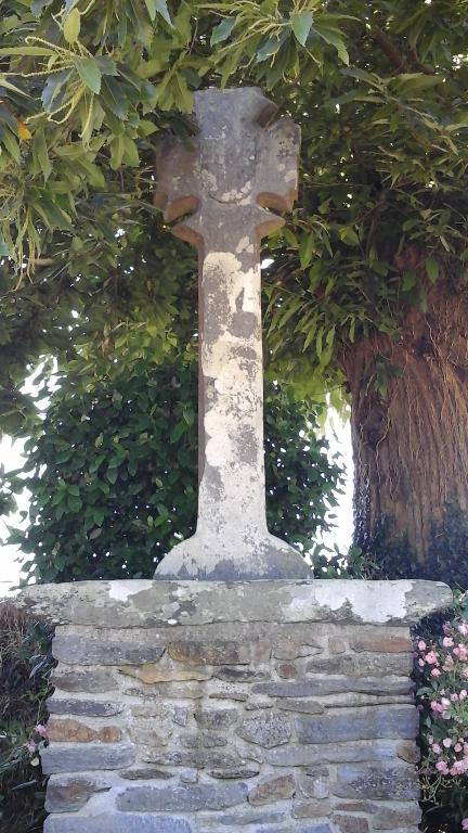 Croix de chemin de la Chauvelaie (Carentoir)