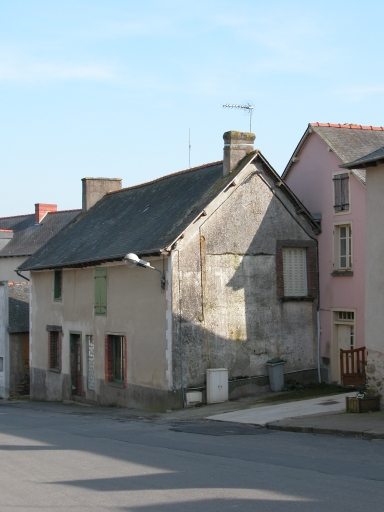 Maison, 16 place de l'Eglise (Gévezé)