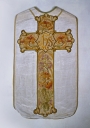 Ornement blanc 4 : chasuble, bourse de corporal, manipule, étole, voile de calice