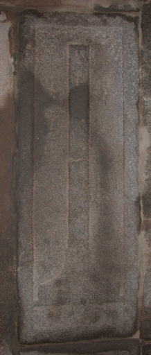 Dalle funéraire 1