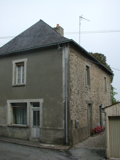 Maison, 14 rue de l'Eglise (Gennes-sur-Seiche)