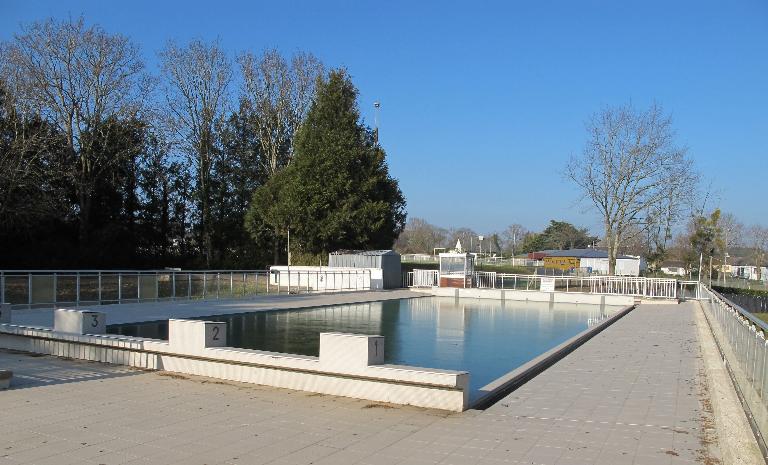 Piscine, avenue du Port (Guipry fusionnée en Guipry-Messac en 2016)