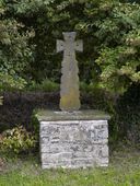 Croix de chemin, dite Croix de Beaumont, le Clos Jouan (Saint-Laurent-sur-Oust)