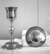 Calice, patène (1), église paroissiale Saint-Pierre (Silfiac)