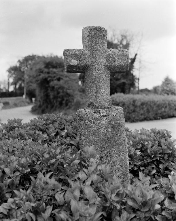 Croix de chemin, Ty névez (Plougar)