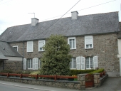 Maison, 17 rue Nationale ; 10 rue de la Libération (Tinténiac)