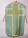 Ornement vert 1 : chasuble, bourse de corporal, étole