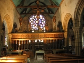 Ensemble de stalles dans la chapelle Saint-Herbot (côté Ouest, Nord et Sud du choeur, contre les parois intérieures du chancel)