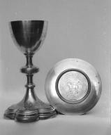 Calice, patène (2), église paroissiale Saint-Etienne (Val-d'Izé)