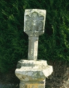 Croix de cimetière, rue de Lohéac (Maure-de-Bretagne fusionnée en Val d'Anast en 2017)