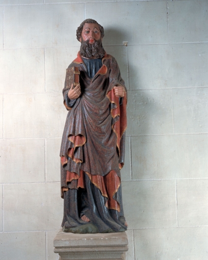 Statue sur socle : saint Pierre