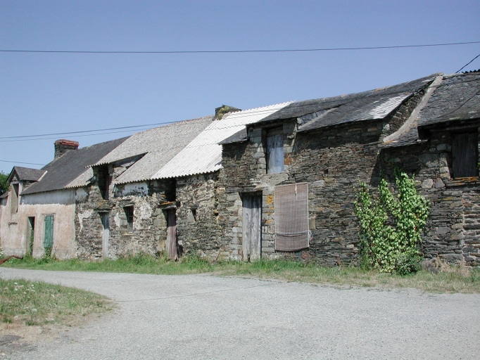 Alignement de maisons, la Chapronnais (Langon)