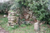 Abri-observatoire ou banc du douanier, le Yaudet (Ploulec'h)